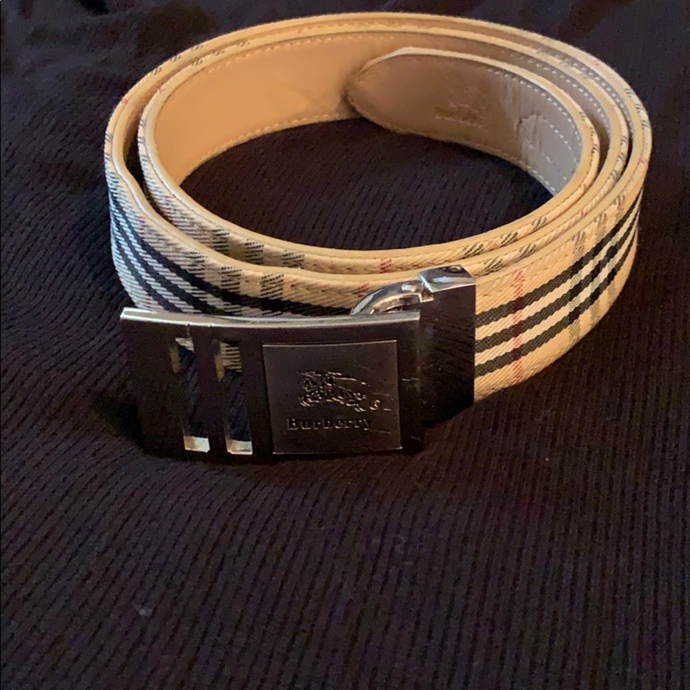 Burberry belt